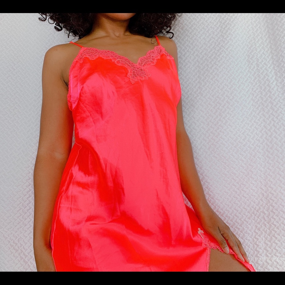 (SOLD) Hot pink vintage victoria secret gown